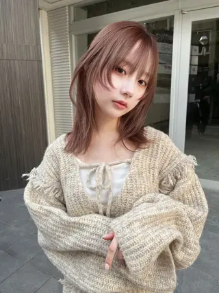 ミディアム kchiara所属・yura /レイヤーカットのヘアスタイル