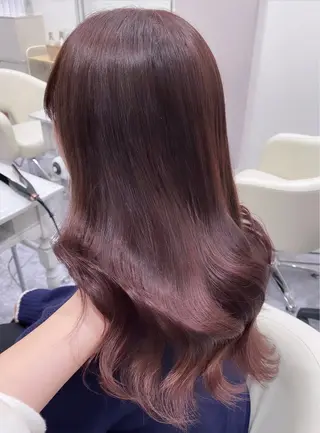 ロング カラー 山本 珠里のヘアスタイル