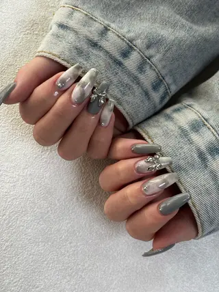 ネイル Feliz所属・Feliz 楽しいネイルサロンのネイルデザイン