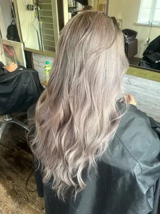 ロング カラー 渡辺 健太のヘアスタイル