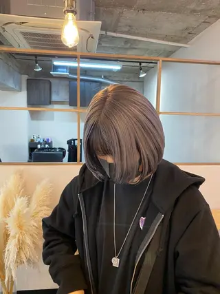 ミディアム DopeLIT モデル募集中のヘアスタイル