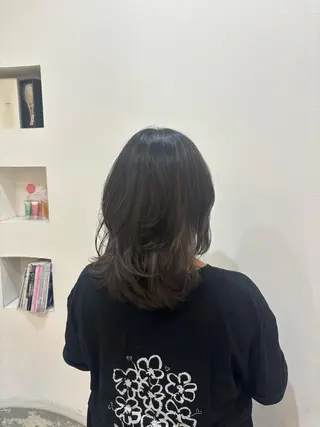 ミディアム 佐藤 優里のヘアスタイル