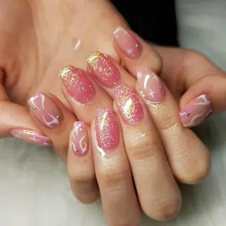 セミロング Beaute Pure_Mのネイルデザイン