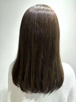 セミロング カラー ducha所属・DUCHA Tomida naoのヘアスタイル