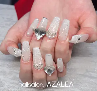 ネイル R inのネイルデザイン