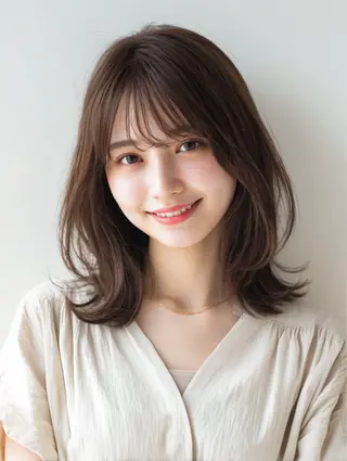 ミディアム 上原 心のヘアスタイル