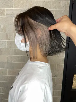 ミディアム ブリーチ毛矯正.髪質 改善.髪にドラマをのヘアスタイル