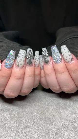 ネイル 𝐧𝐚𝐢𝐥 𝐌𝐢𝐖𝐢𝐢のネイルデザイン