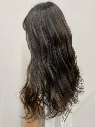 セミロング 公式 Ease by amble luxeのヘアスタイル