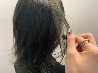 ミディアム カラー 【Uneユヌ】菊地 春那のヘアスタイル