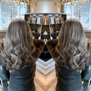 セミロング カラー KIRA スズキ タクヤ／店長のヘアスタイル