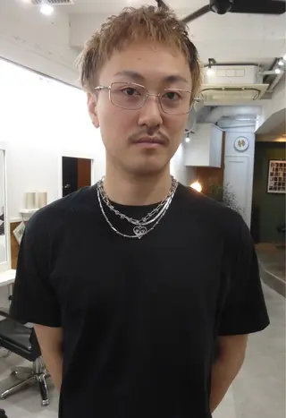 ショート カラー メンズ グランジヘア 無造作ヘアHYUGAのヘアスタイル