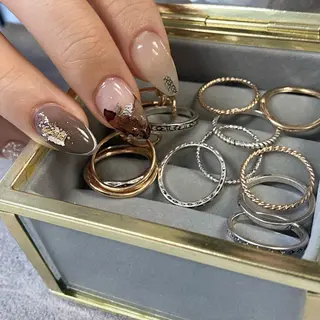 ネイル Ray. ／綺麗目ニュアンスのネイルデザイン