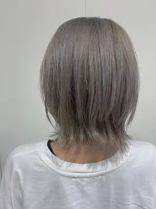 カラー アクイールグラッセ 滝村鈴夏のヘアスタイル