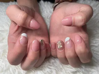 ネイル Roi〈ロワ〉 Akariのネイルデザイン