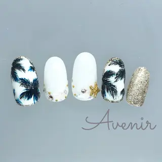 ネイル Avenir 表参道 nail＆eye予約のネイルデザイン