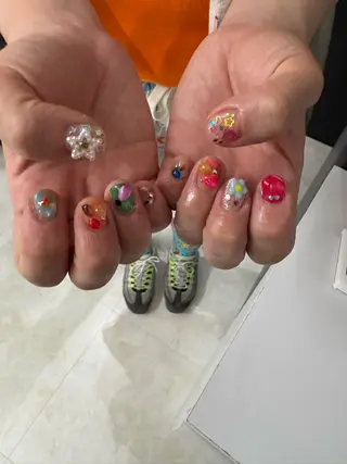 ショート MODA Momoのネイルデザイン