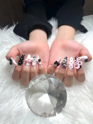 ネイル 井尻 紗菜のネイルデザイン