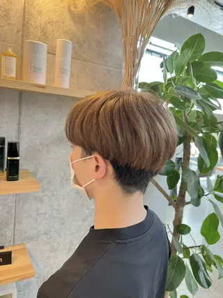 ショート カラー メンズ ハイトーンカラ ー/小川のヘアスタイル