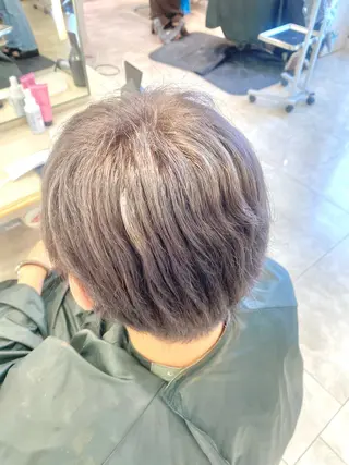 ショート カラー 推し活/韓国/ブリー チカラーminamiのヘアスタイル