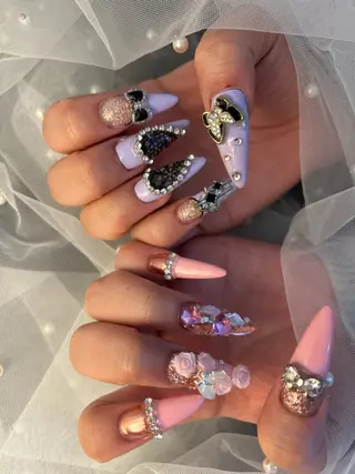 ネイル ✴︎ Delightのネイルデザイン