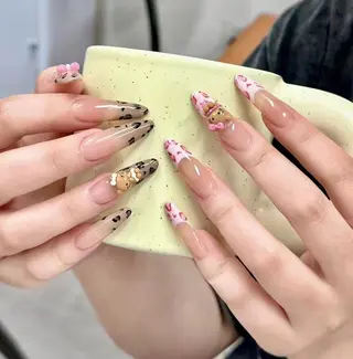 ネイル MIHANA HIKARIのネイルデザイン