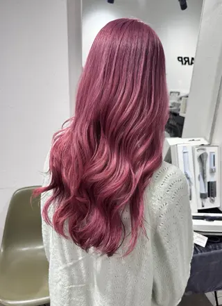 ロング カラー ハイトーン/レイヤー /艶カラー🎀のヘアスタイル