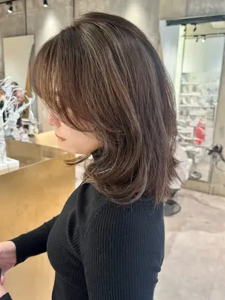 ミディアム カラー 海外レイヤー 🇺🇸/ヒナコのヘアスタイル