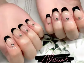 ミディアム NAILSALON 🍔Timna🍟のネイルデザイン