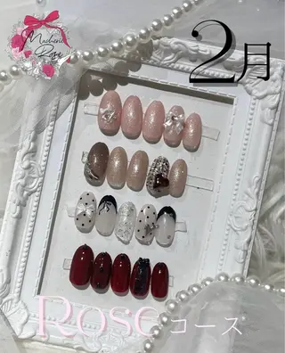 ネイル マシェリローズ所属・Macherie Roseのネイルデザイン