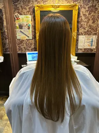 ロング antique 美術館前所属・天野 衣理のヘアスタイル