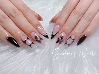 ネイル Sunnyサニー所属・桝井 春奈のネイルデザイン