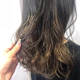 ロング カラー ベージュ/インナー カラー🤍Rieのヘアスタイル