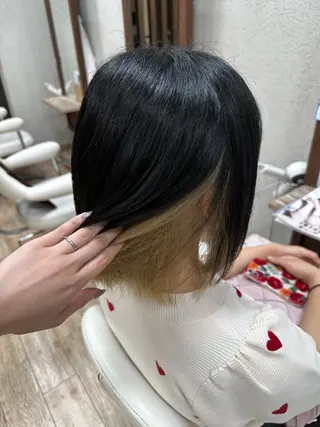 ショート カラー 阿部 美咲のヘアスタイル