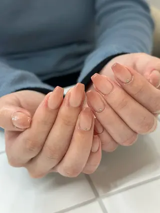 ネイル Elegancia. Hiromiのネイルデザイン