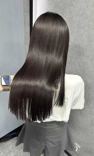 ロング カラー &.TIGRE smartsaronのヘアスタイル