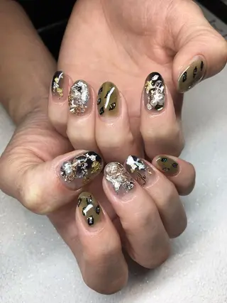 ネイル repos~ルポ~所属・里見 麗のネイルデザイン