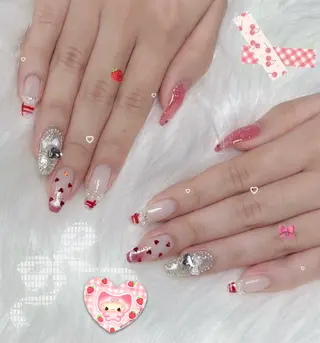 ネイル paljon めい 静岡市のネイルデザイン