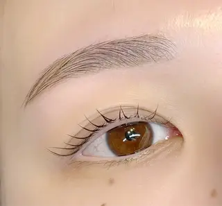 アイブロウ 藤川 瑛梨奈のマツエク・マツパデザイン