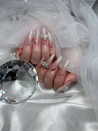 ネイル Nanami ·͜·ꔛෆのネイルデザイン