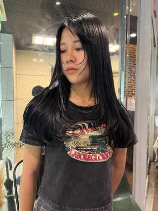 ロング 💖デザインカラー/ タダ ハナカ💖のヘアスタイル