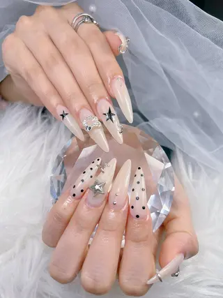 ネイル Mio_ Noiranailのネイルデザイン