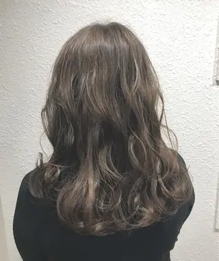 ロング カラー she2.shinjuku所属・takumi Hのヘアスタイル