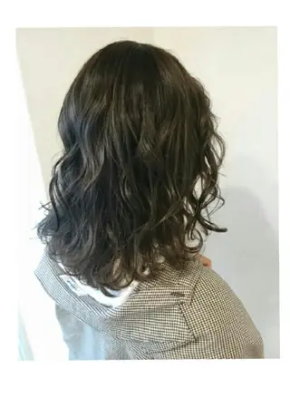 カラー セミロング JIL BLAN 京都所属・RU RIのヘアスタイル