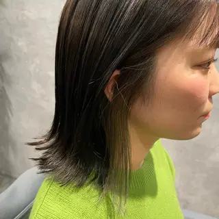ミディアム カラー 黒岩 梨沙のヘアスタイル