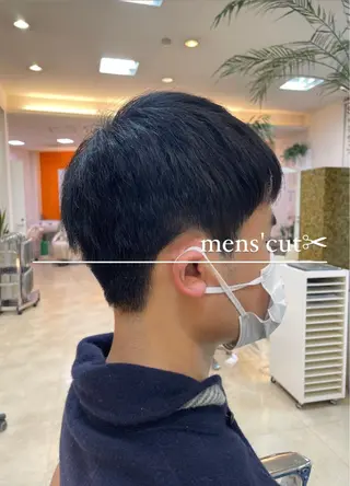 ショート メンズ 丁寧な施術で、 朝が楽になる髪のヘアスタイル
