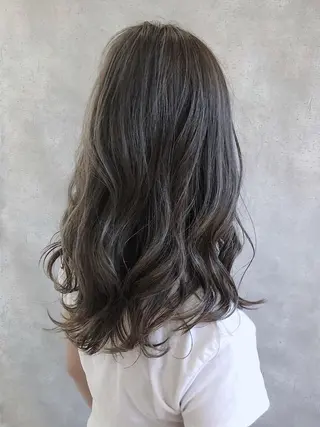 ロング カラー MOU namba ムウナンバのヘアスタイル