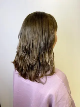 ミディアム カラー 🐺ウルフ/レイヤー 似合わせ‎🤍沙羅のヘアスタイル