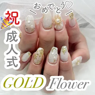 ミディアム Conjunim MAMI🎀✨のネイルデザイン