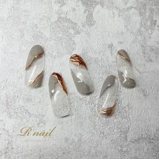 ネイル R nailのネイルデザイン